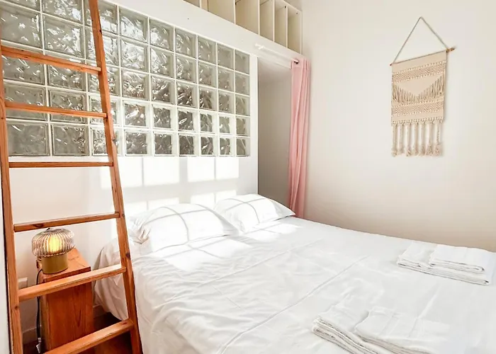 Historical Center In Apartment XVIII Th Century